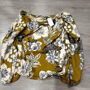 Long sleeve Greenish and blue floral top size L